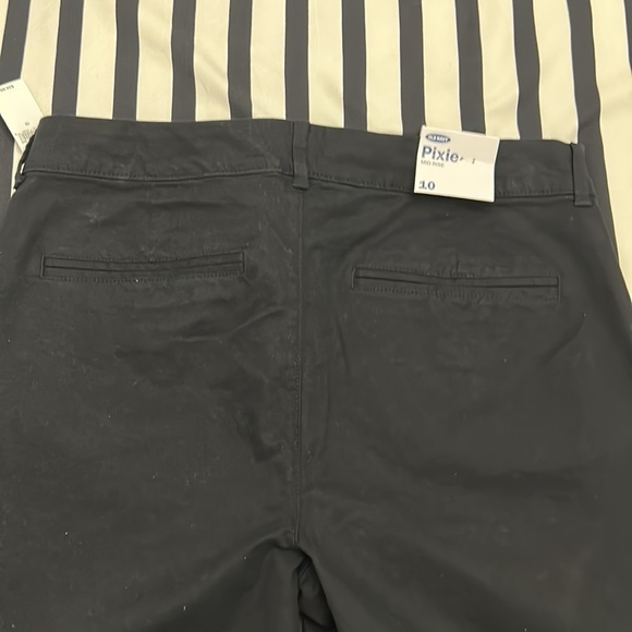 NWT Old Navy ⚓️ Mid-Rise Pixie Pants Black Size 10 - Picture 5 of 5